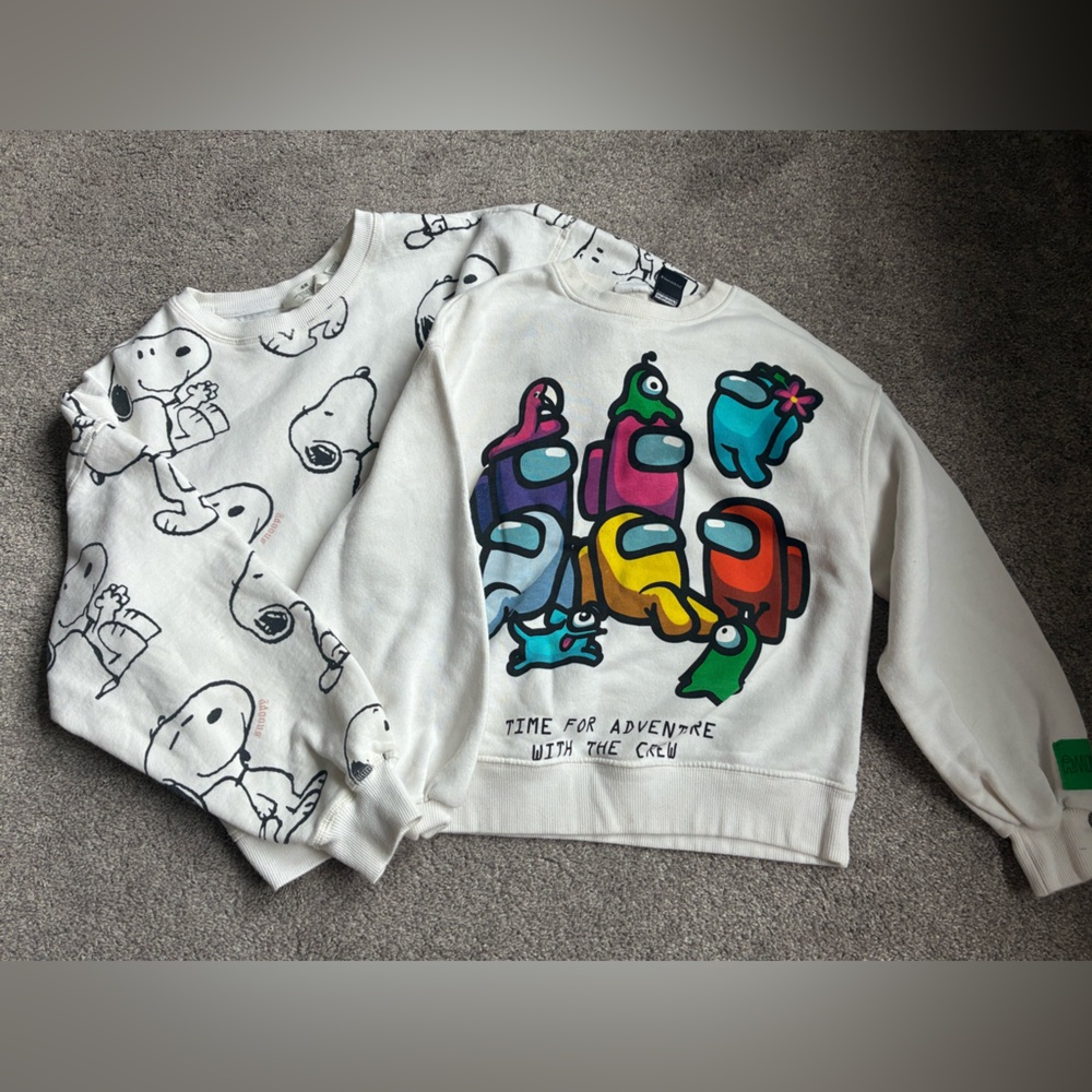 White Graphic Sweatshirt Among US and Snoopy